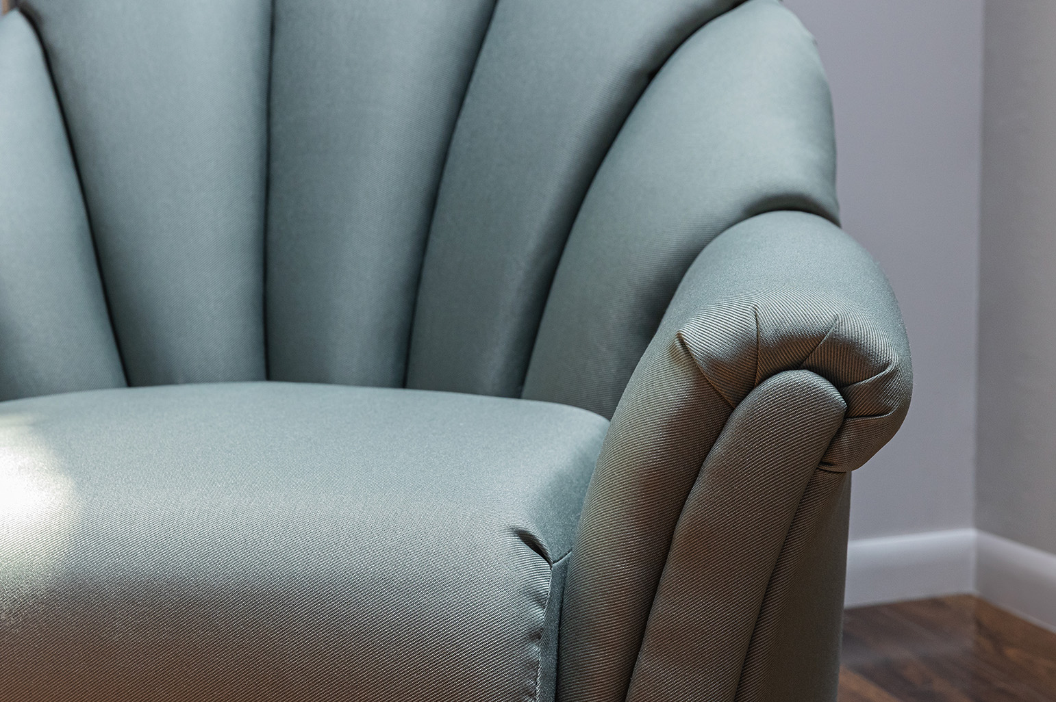 7551-05 Dhara – Scotch Thistle